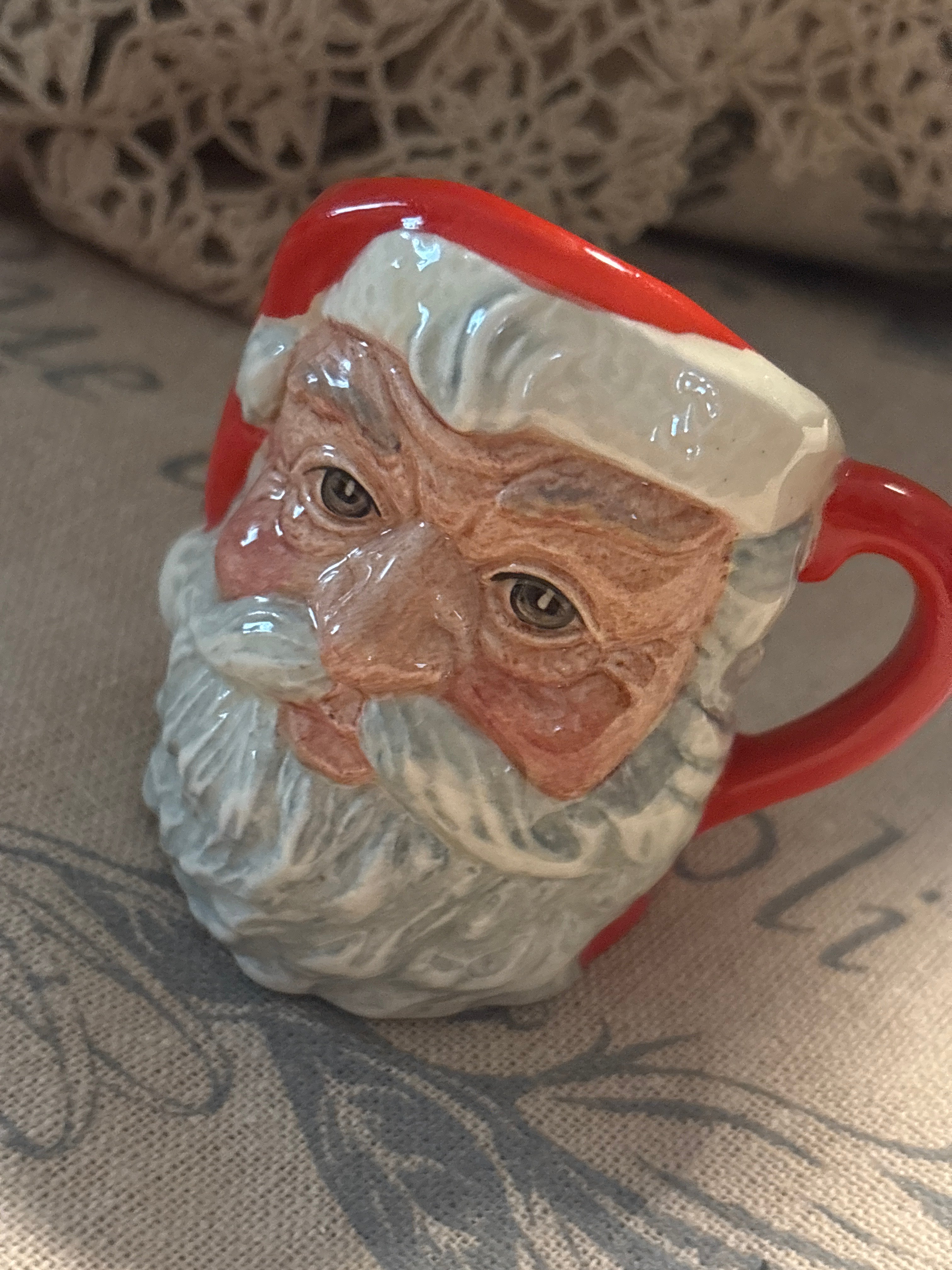Royal Doulton Santa Claus Toby Jug Pitcher D6704 1983