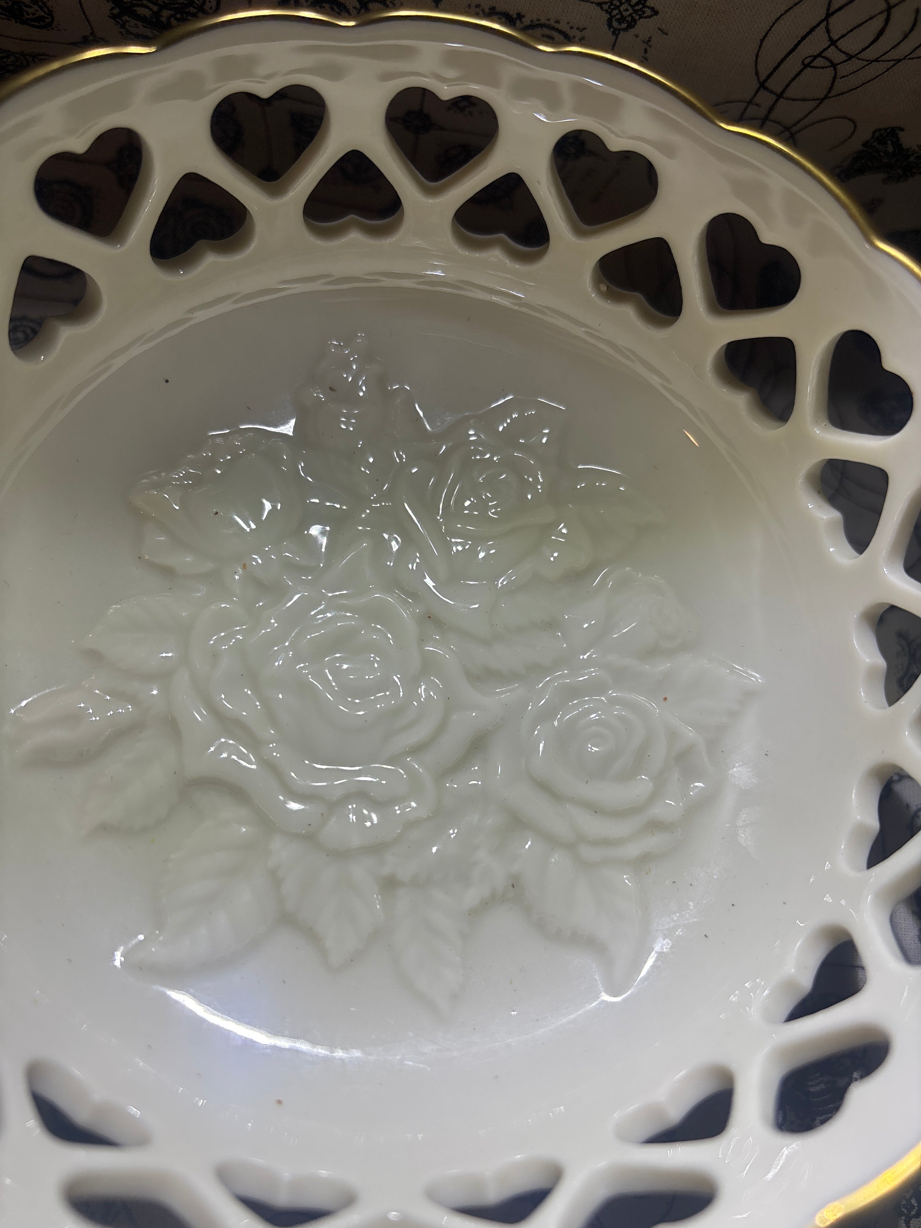 LENOX Cut Out Heart Footed CANDY DISH Nut Bowl GOLD TRIM 5 1/2" x 3 1/2