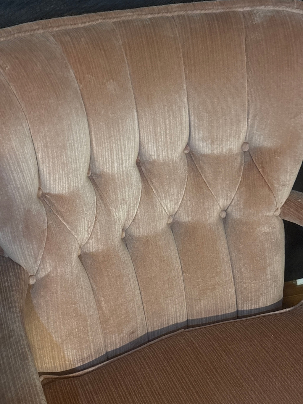 Vintage pink accent chair