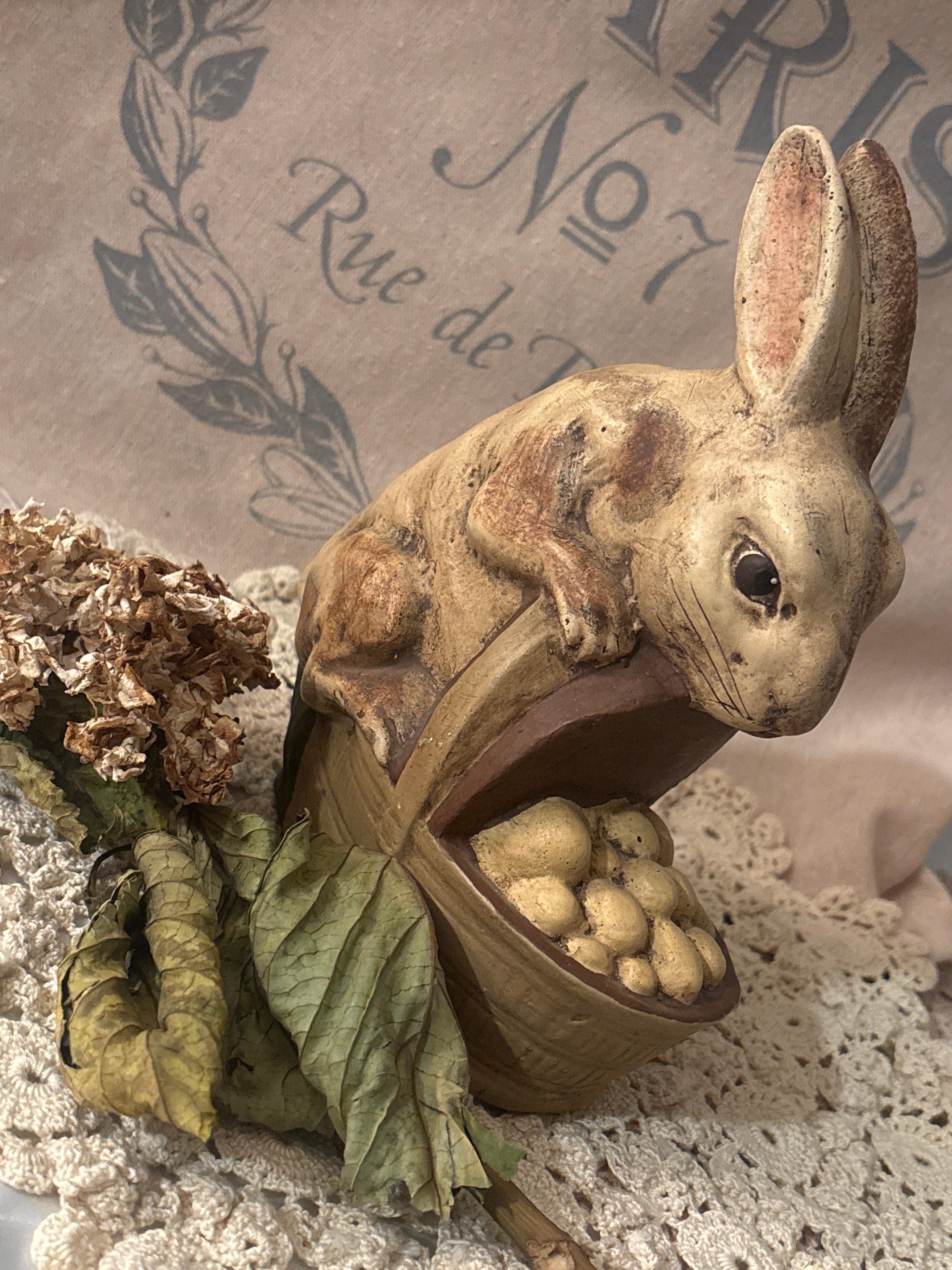 Vintage 1992 rabbit/bunny