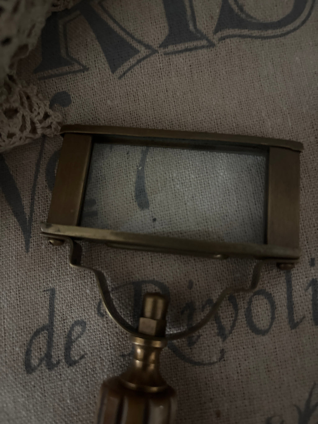 Vintage inspired square magnifying glass