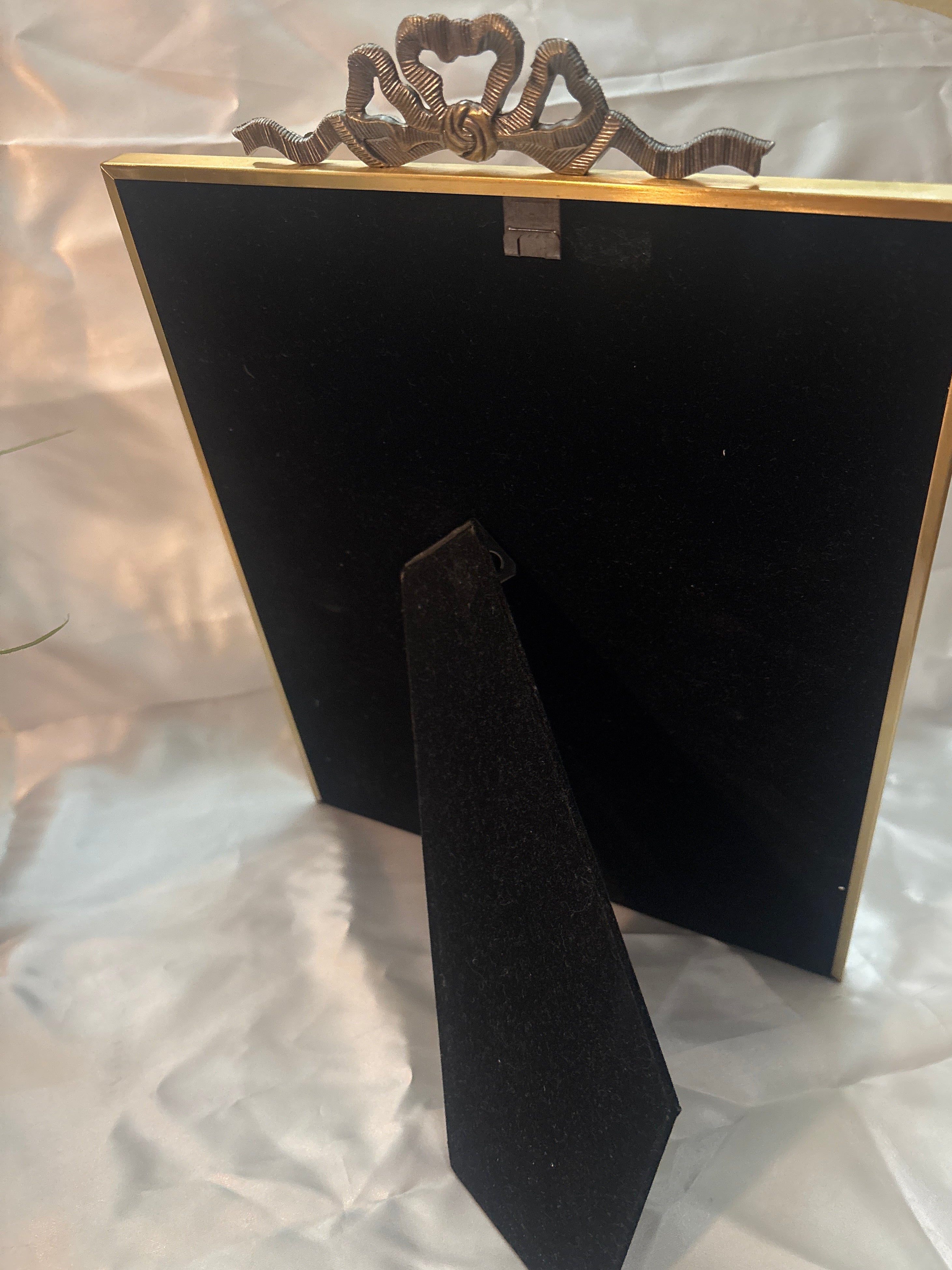 Vintage Burnes picture Frame