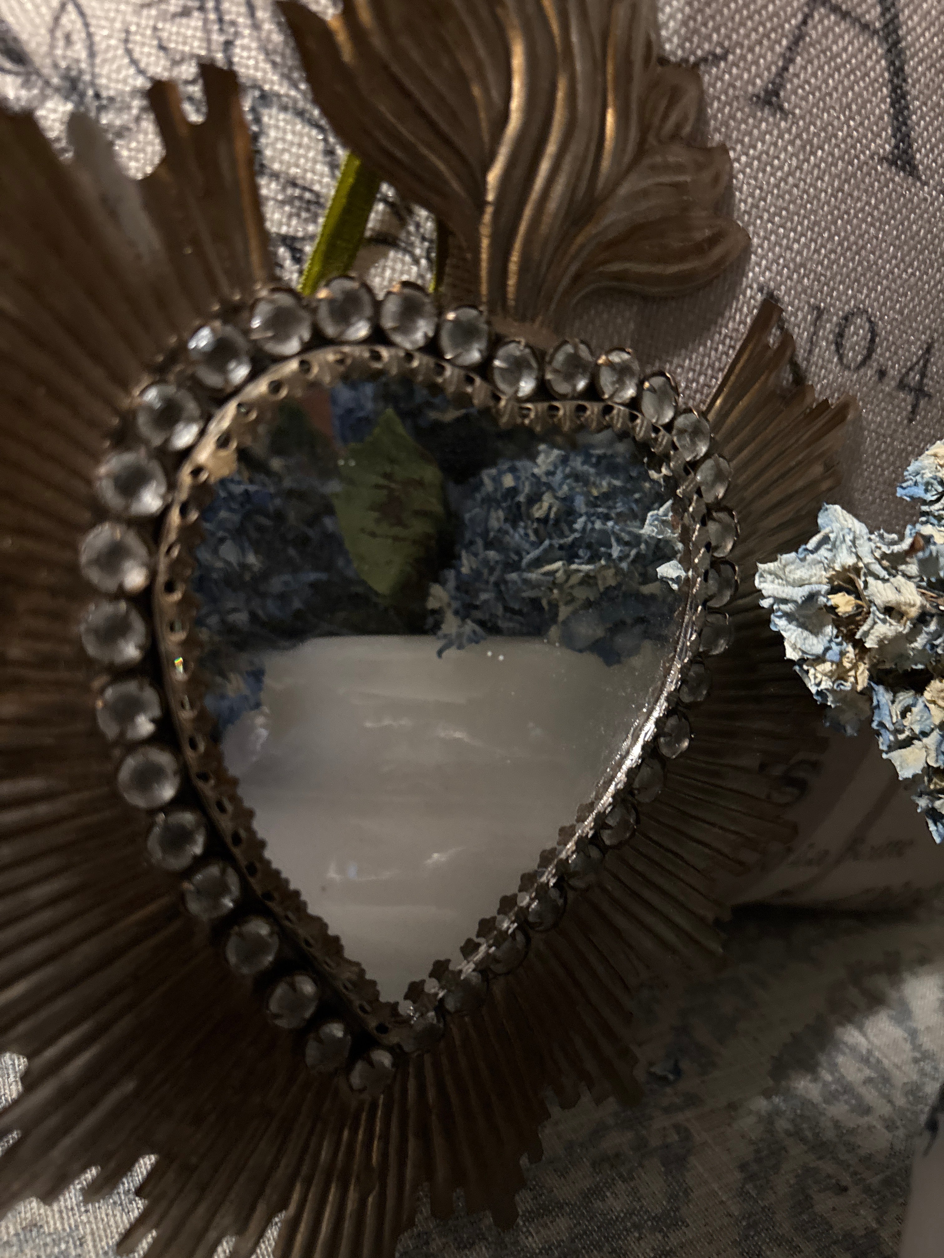 Sacred Heart gold mirror with rhinestones