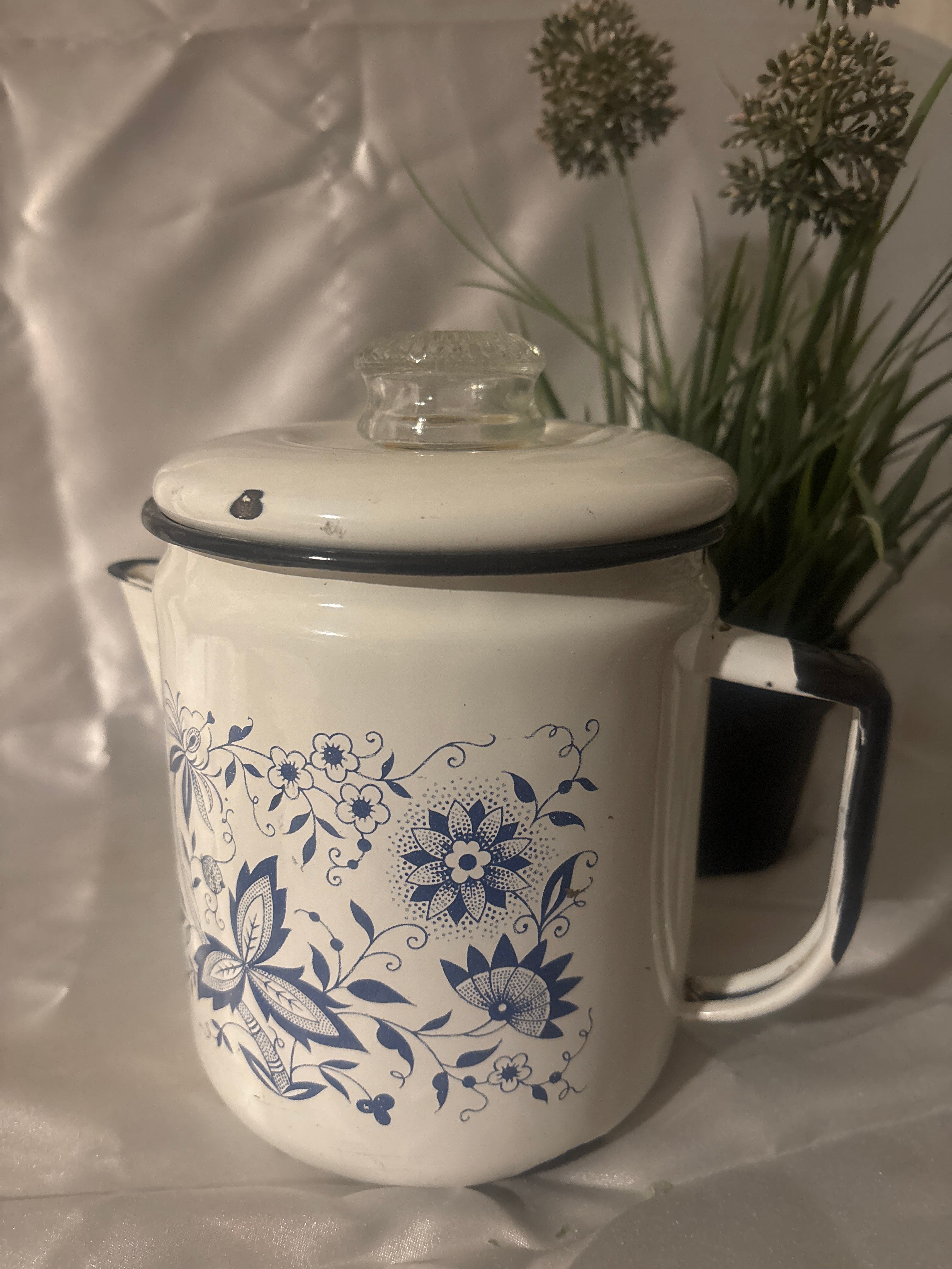 Vintage enamel tea pot blue and white