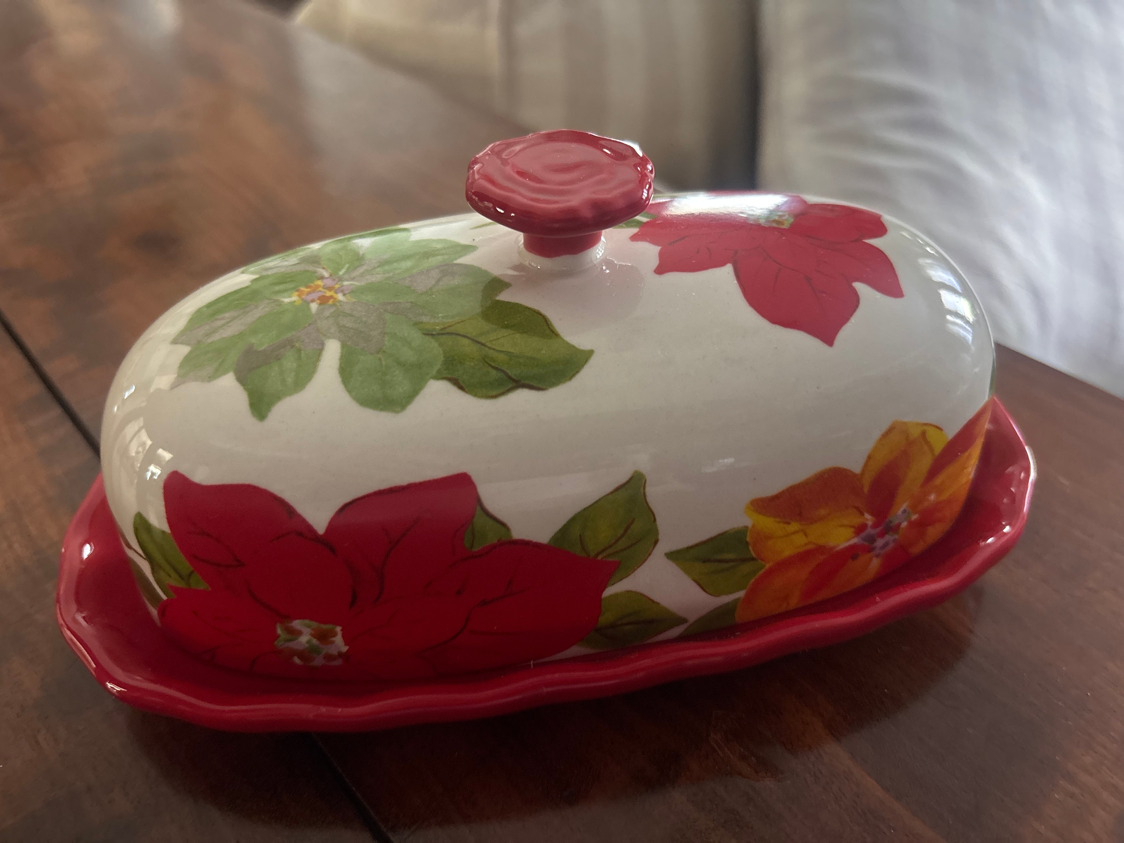 The Pioneer Woman Stoneware Holiday Christmas Poinsettia Butter Dish