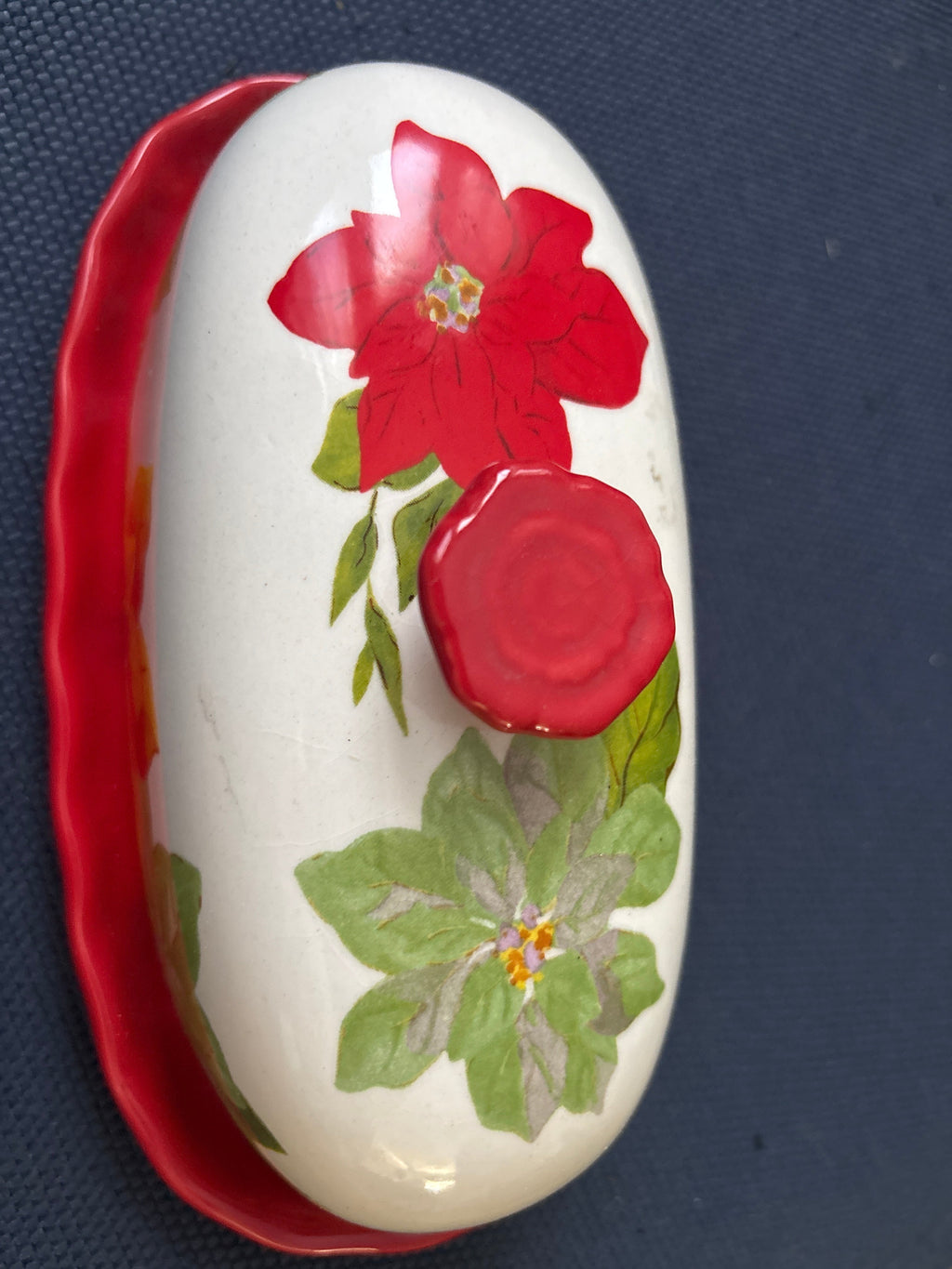 The Pioneer Woman Poinsettia Butter Dish — Red & White Holiday Christmas Stoneware
