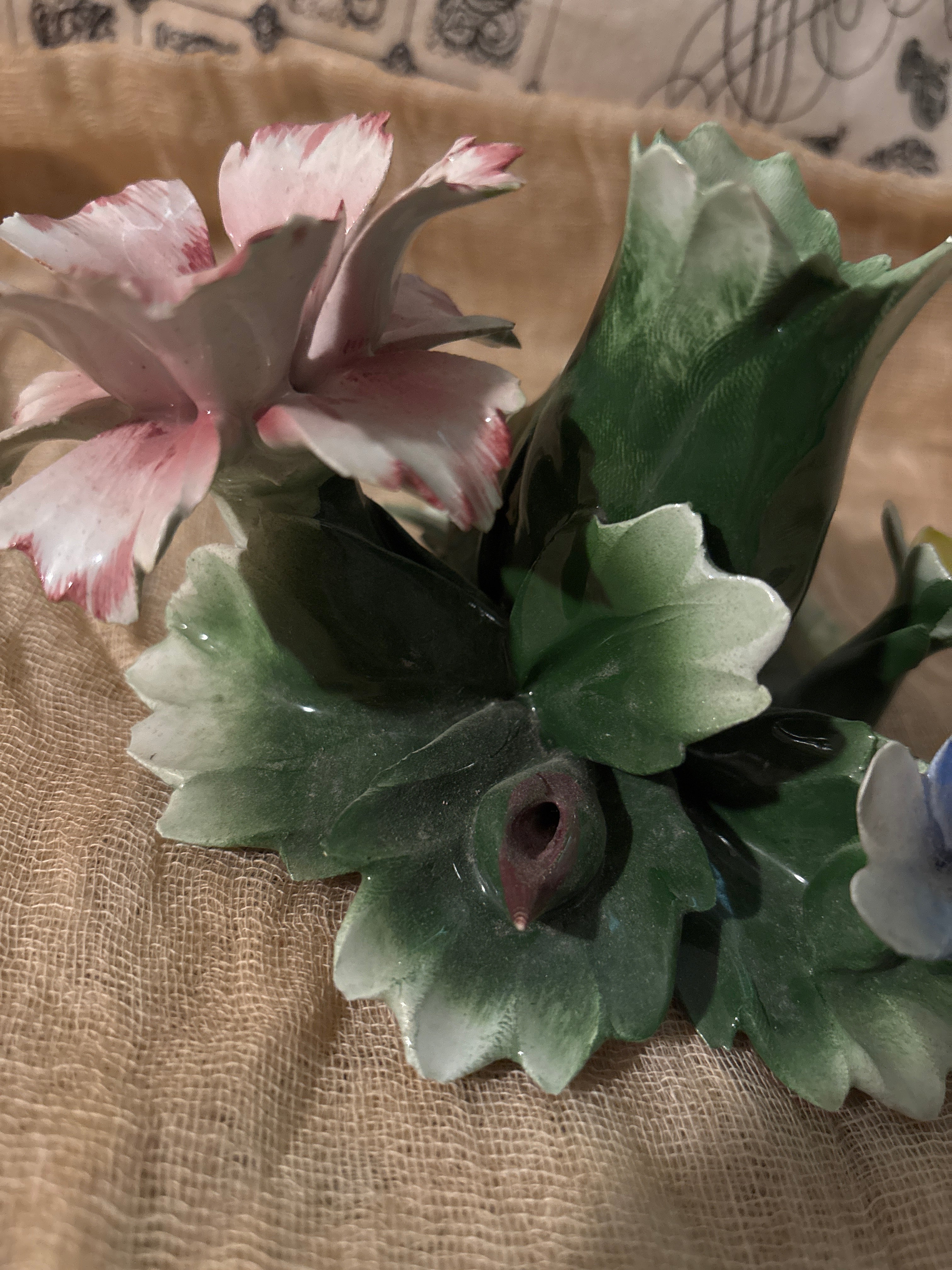 Vintage  Nuova capodimonte candle holder