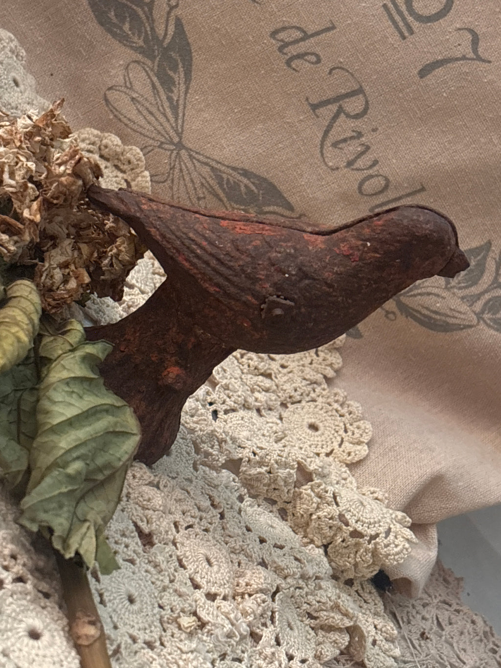 Vintage cast iron rustic bird rare