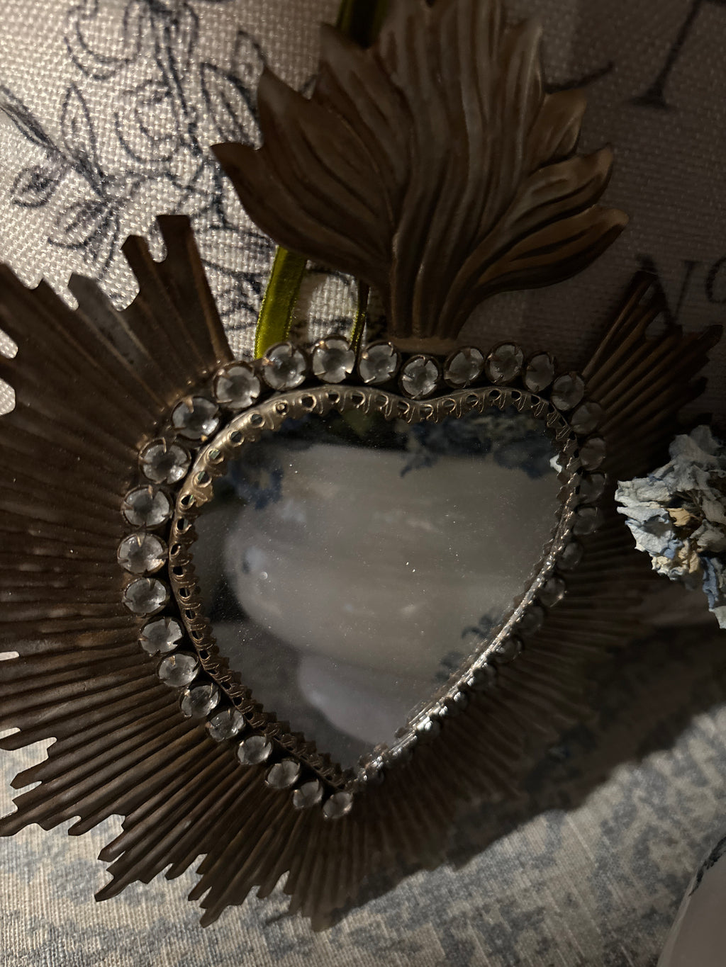 Sacred Heart gold mirror with rhinestones