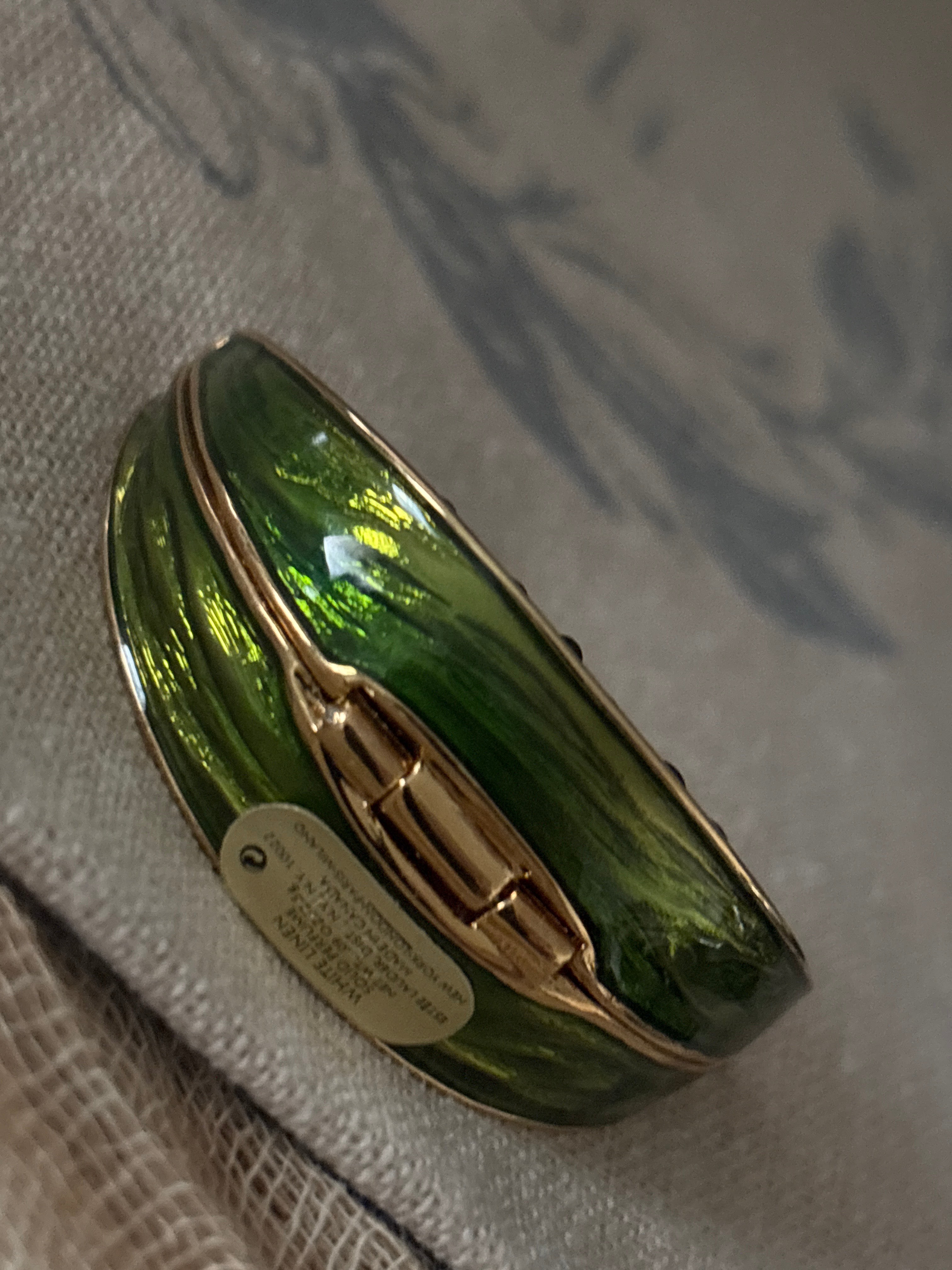 Vintage ESTEE LAUDER WATERMELON SOLID PERFUME COMPACT