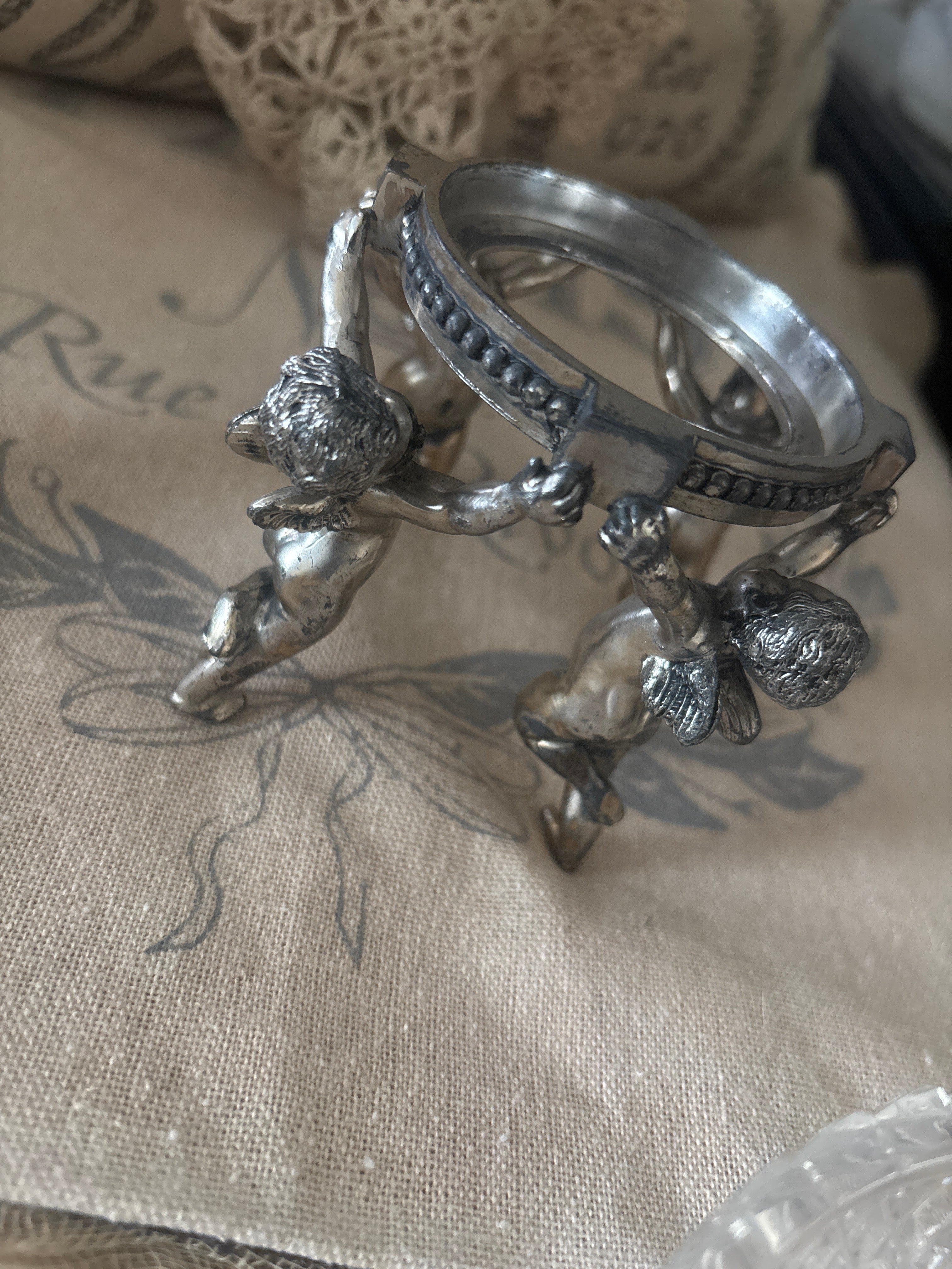 Antique Pairpoint 4 Cherubs Candy dish crystal