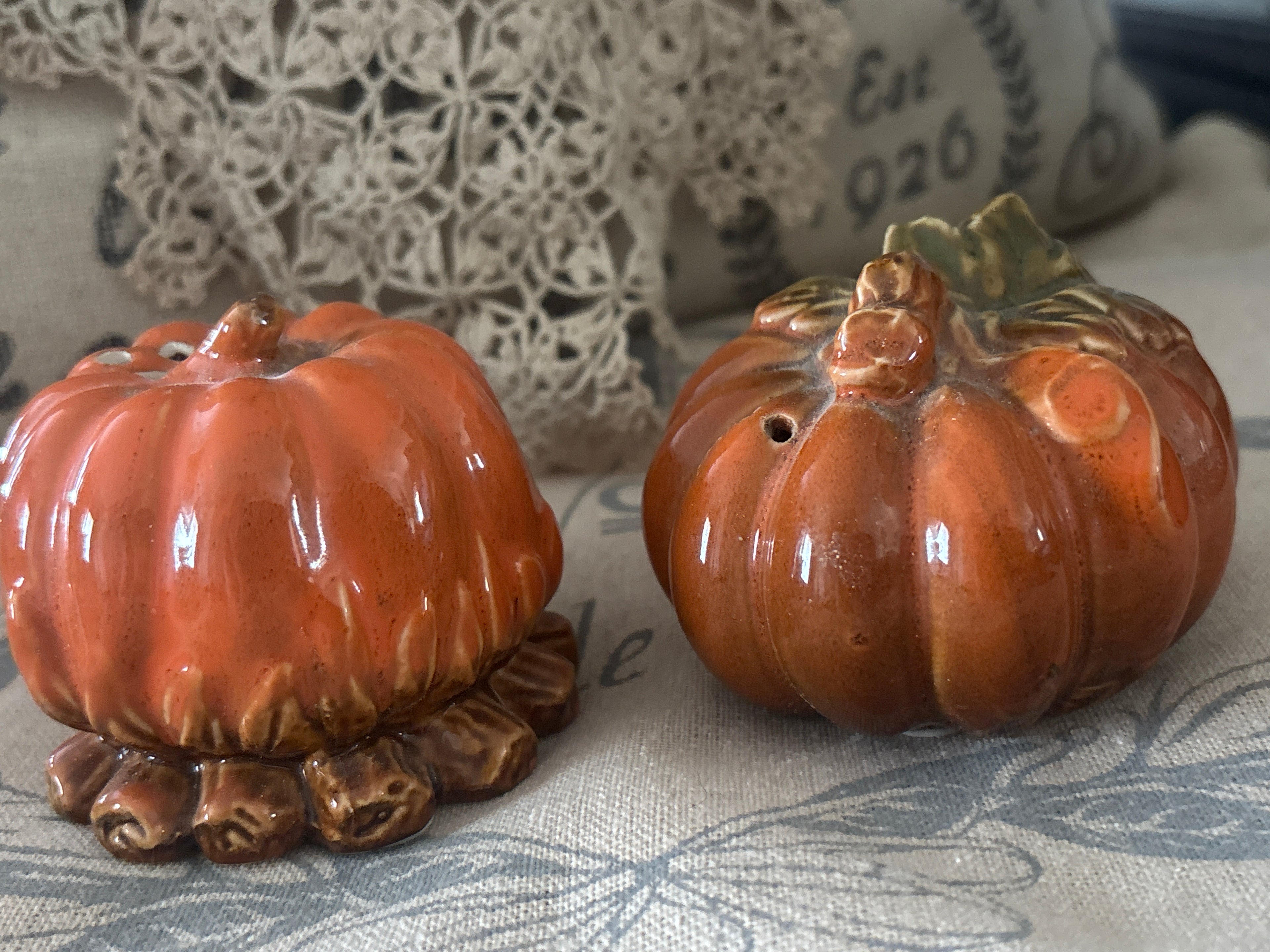 Ceramic Pumpkin Salt & Pepper Shakers Fall Thanksgiving