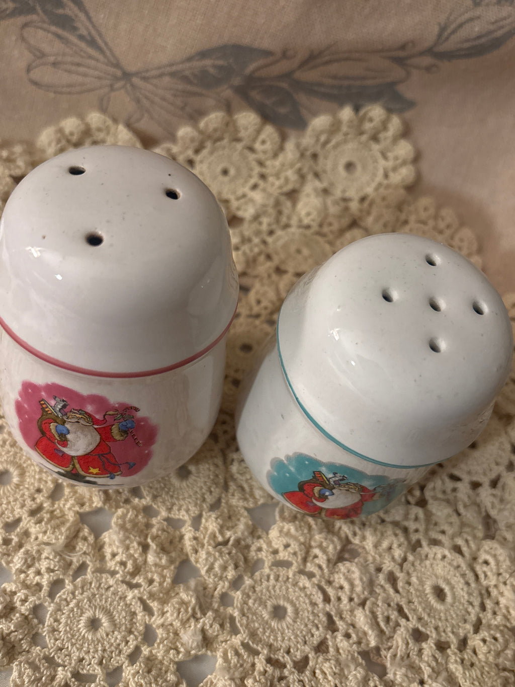 Vintage Christmas Santa / Snowman Salt & Pepper Shaker Set