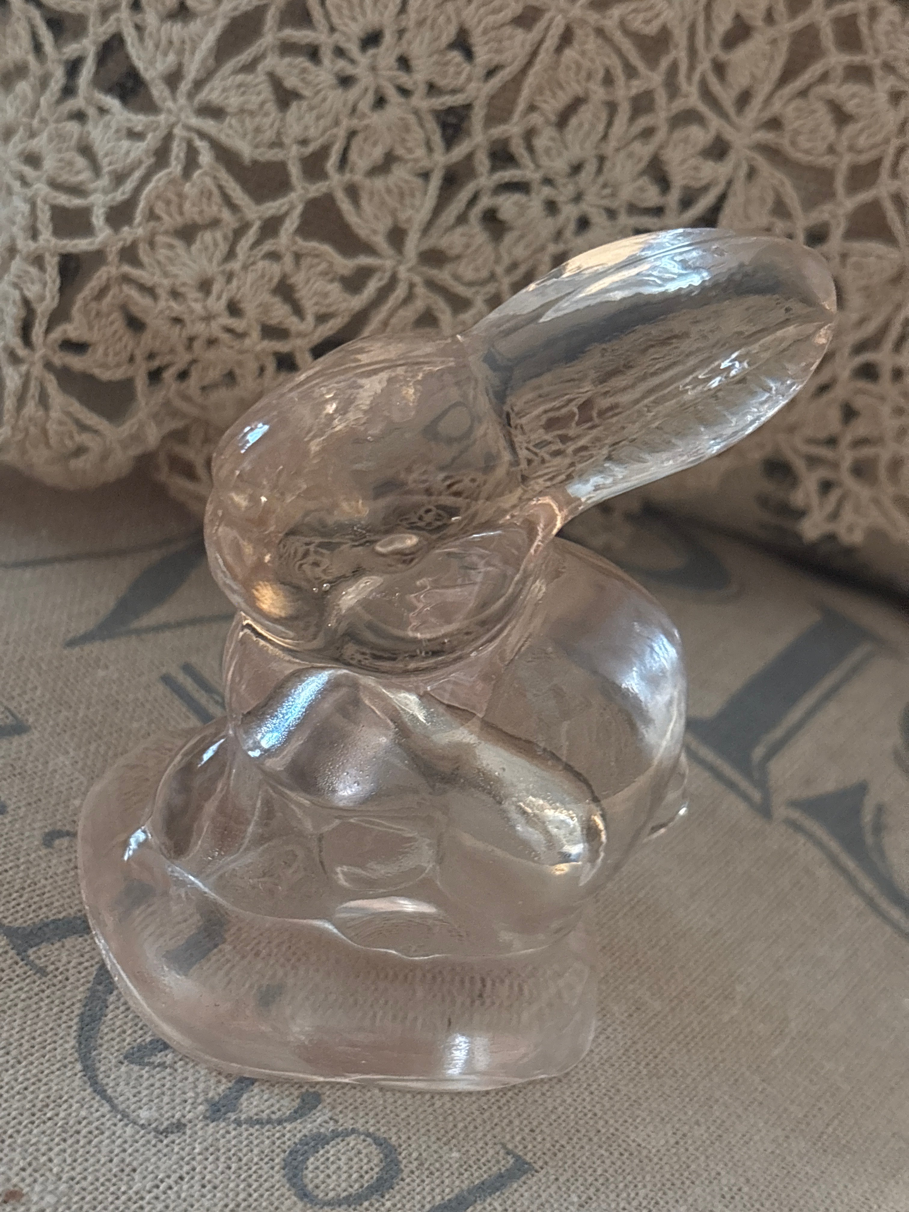 Vintage Fenton pink rabbit