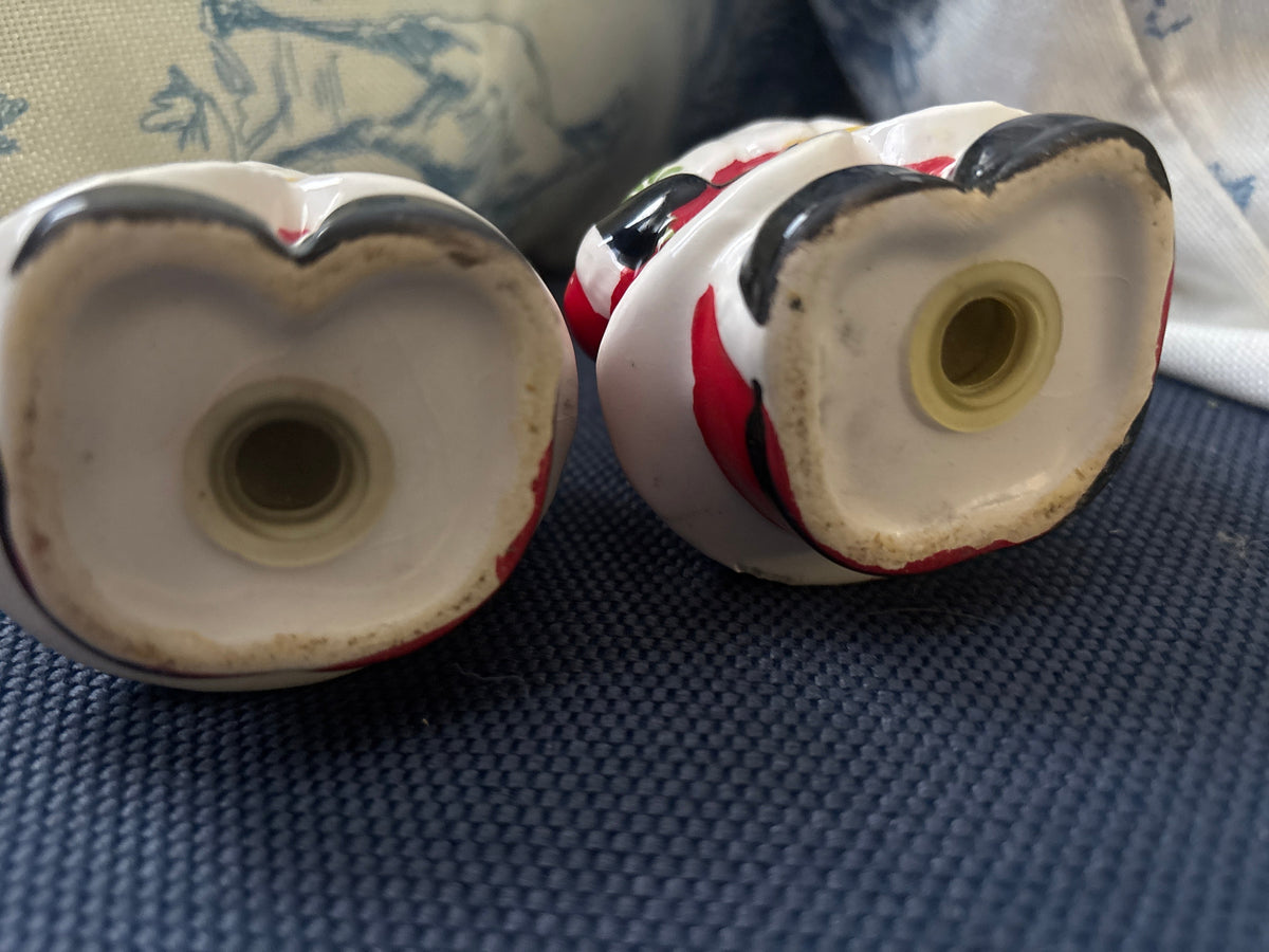 Vintage Ceramic Santa Claus Salt & Pepper Shakers Set — Holiday Christmas Cottage Decor