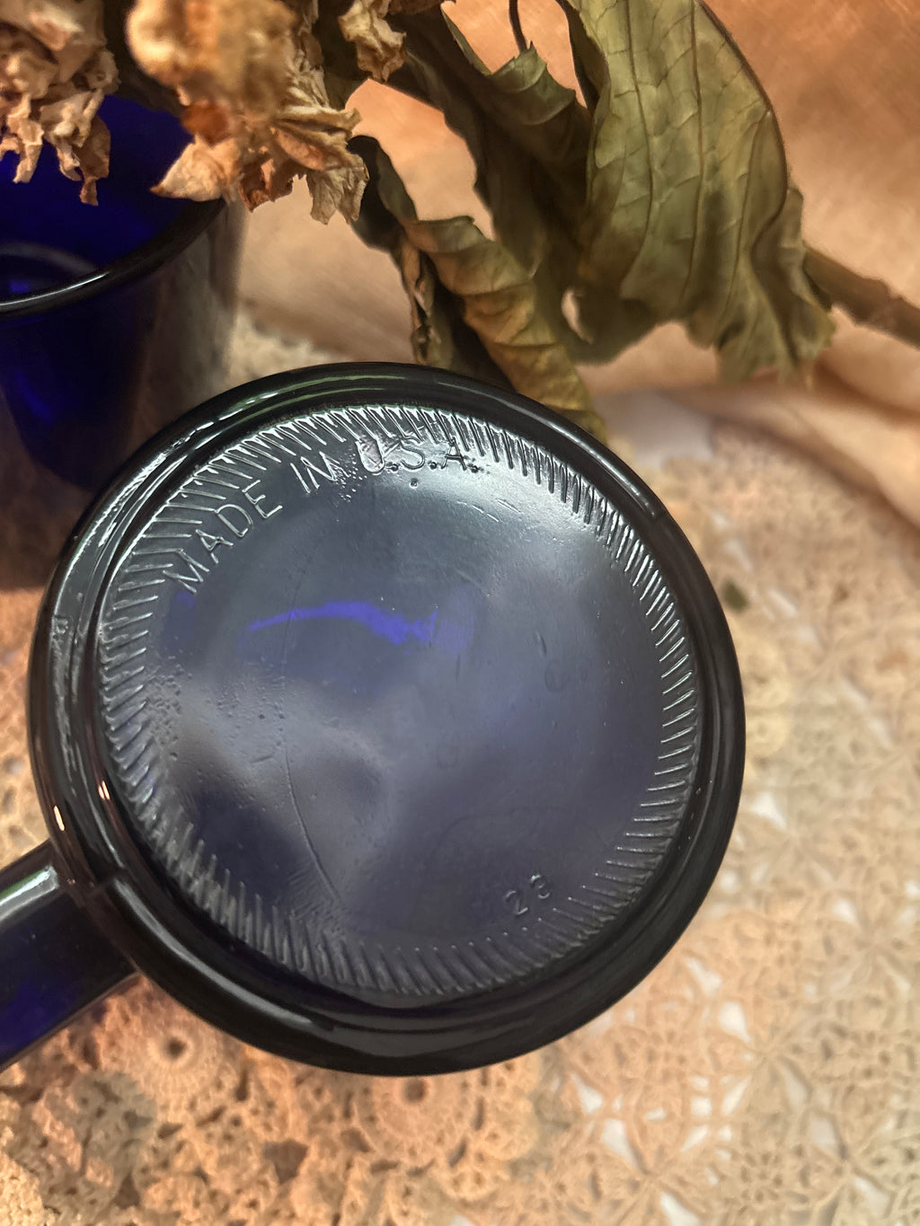 Vintage  set Anchor Hocking mug cobalt blue glass coffee mugs