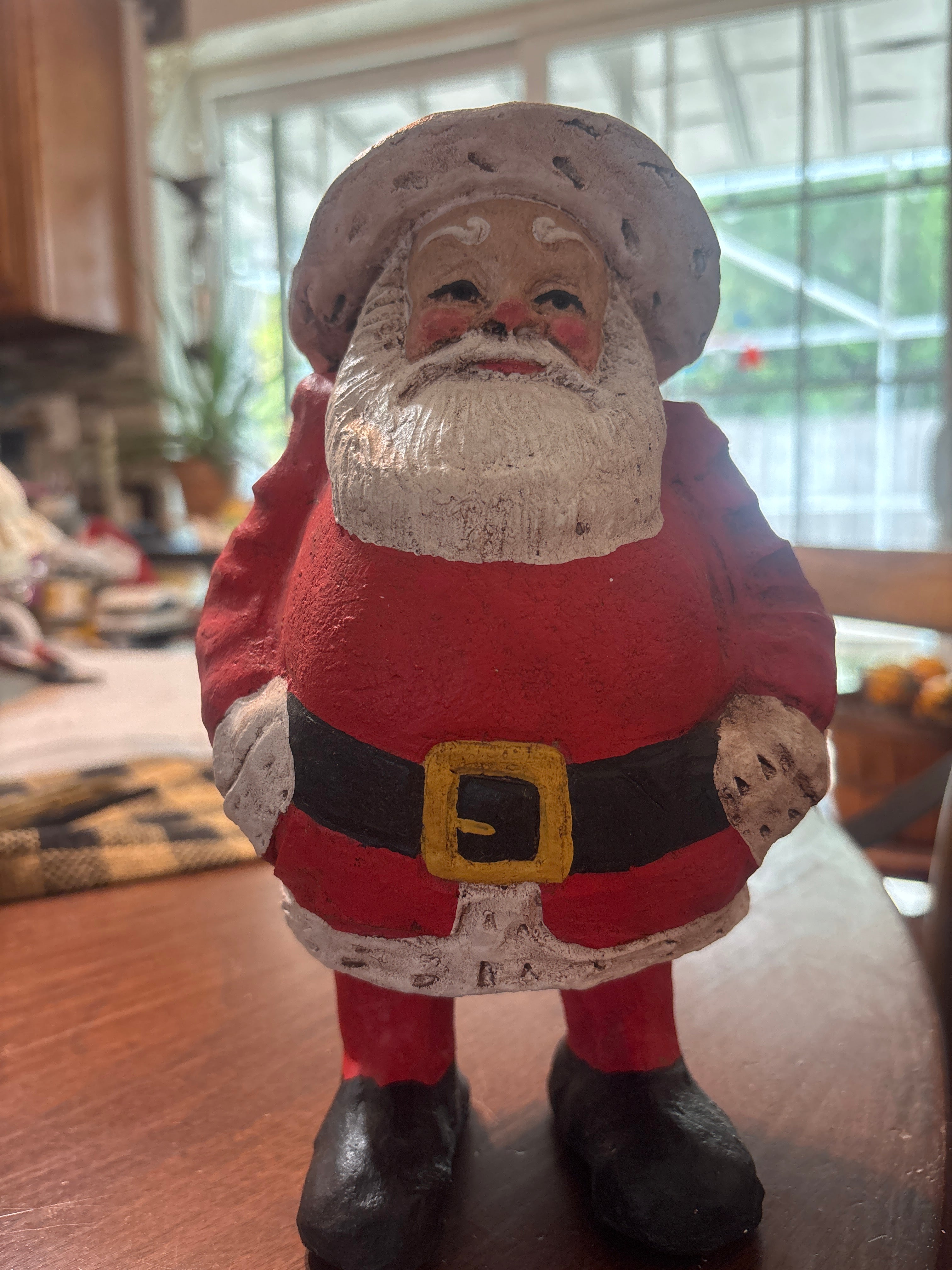 Vintage 1988 folk art Santa
