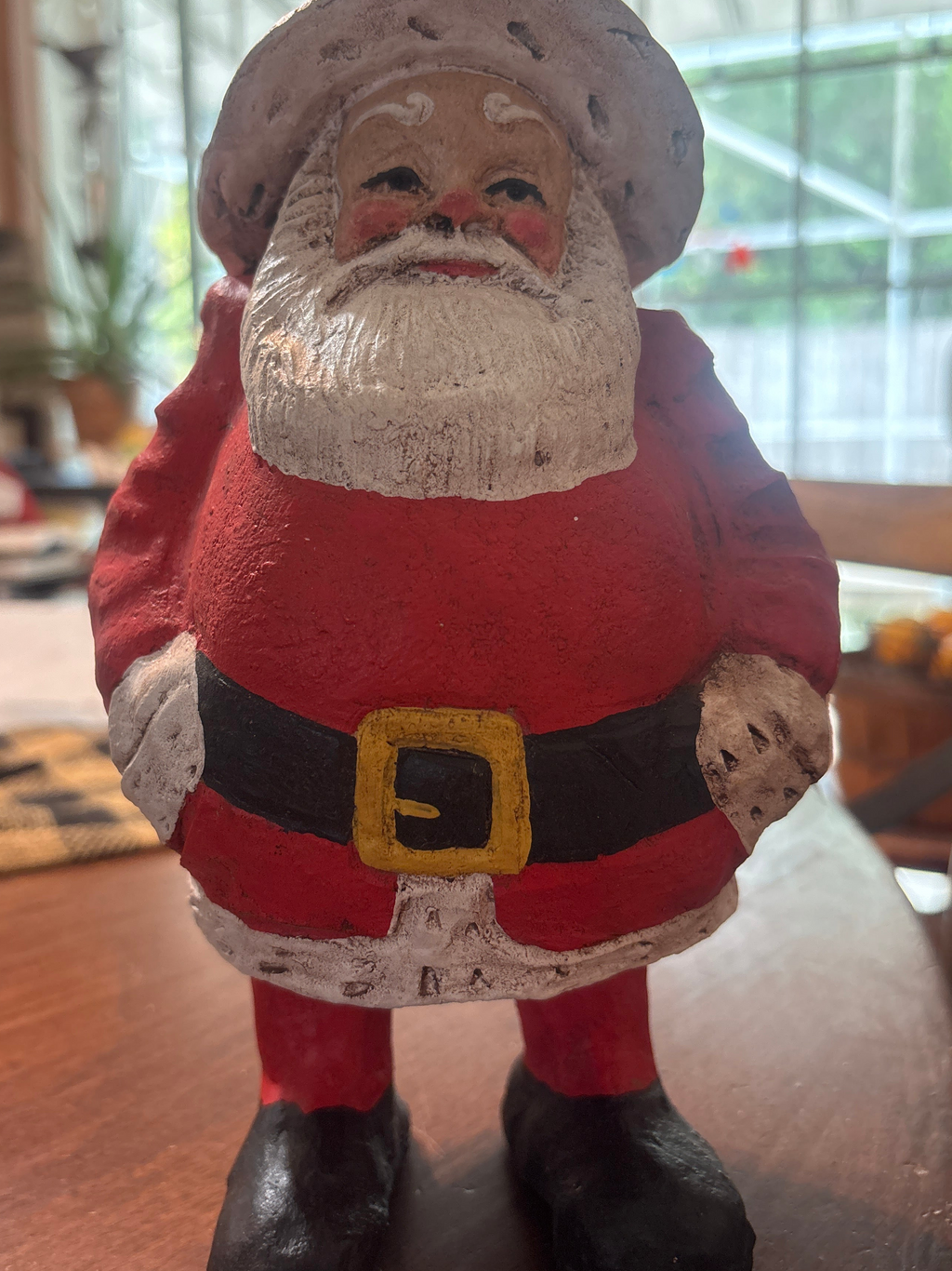 Vintage 1988 folk art Santa